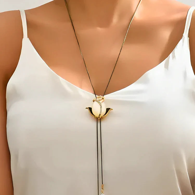 Elegante Collar de Tulipán + Regalo de Arete